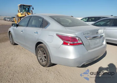 2014 Nissan Altima 2.5/2.5 S/2.5 Sl/2.5 Sv z USA, uszkodzony, nr VIN 1N4AL3AP1EC272318